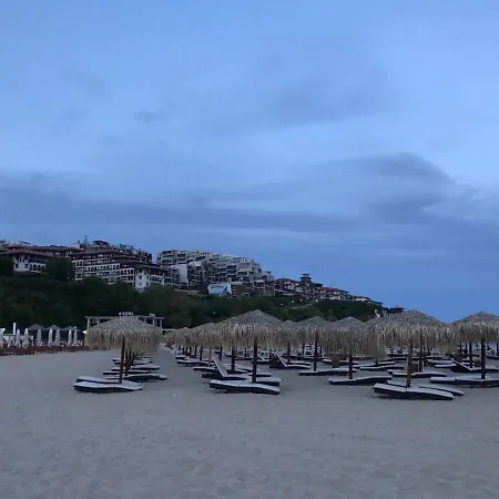 студия Sea Breeze